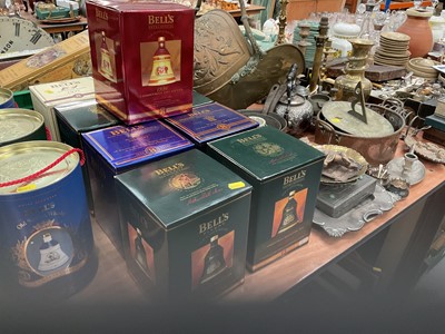 Lot 549 - Nine boxes of assorted Bell's whisky in presentation boxes (9)