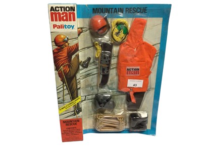 Lot 43 - Palitoy Action Man Mountain Resue Outfit, in locker box packaging No.35022 (1)