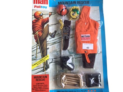 Lot 43 - Palitoy Action Man Mountain Resue Outfit, in locker box packaging No.35022 (1)