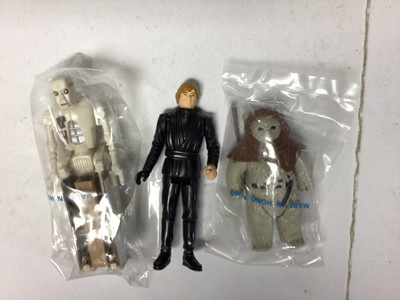 Lot 125 - LFL Star Wars  figures