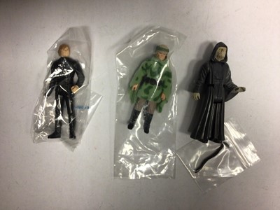 Lot 127 - LFL Star Wars action figures