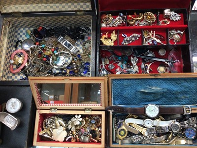 Lot 1109 - Various jewellery boxes containing costume jewellery, wristwatches and bijouterie