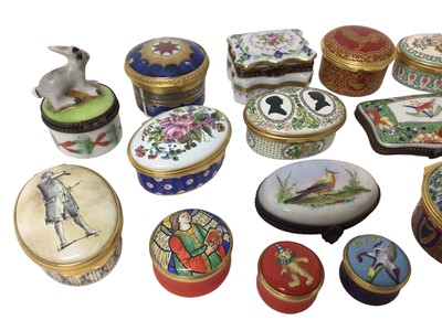 Lot 1128 - Collection of Halcyon days enamel boxes