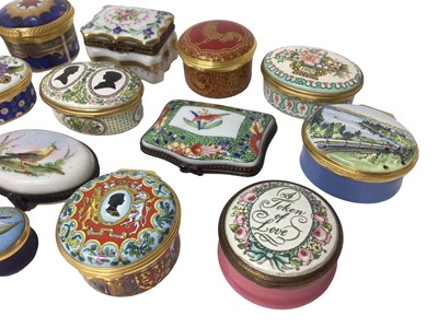 Lot 1128 - Collection of Halcyon days enamel boxes