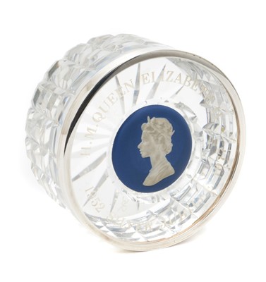 Lot 66 - The Silver Jubilee of H.M. Queen Elizabeth II 1977, good quality silver mounted cut glass paperweight with blue Jasper ware bust of Her Late Majesty to the centre 7.6cm diameter