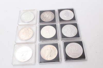 Lot 418 - U.S.A. - Mixed silver Dollars and 1oz fine silver Bullion issues (9 coins)