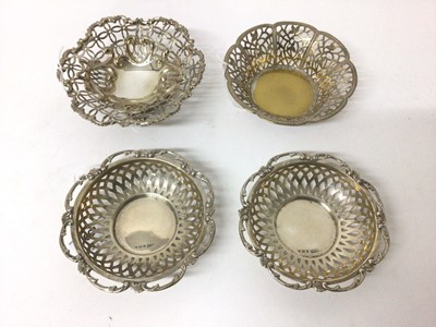 Lot 150 - Pair Edwardian silver pieced round sweet dishes ( London 1903) and two plated dishes