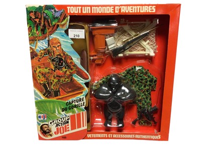 Lot 210 - CEJI Artois French Version Hasbro Group Action Joe Capture Du Gorille, boxed No.7123 (1)