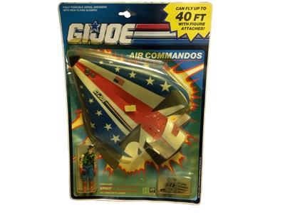 Lot 223 - Hasbro GI Joe c1991 Delta Wing Fliers Air Commandos with Spirit aerial avenger No.06268 & Patrouille Delta (French Version) with Voltige aerial avenger No.6812, both on card (corner crease on Frenc...