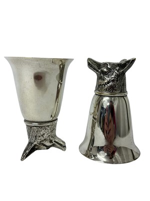 Lot 1251 - Pair of silver plated stirrup cups with fox mask mounts, 13.5cm high