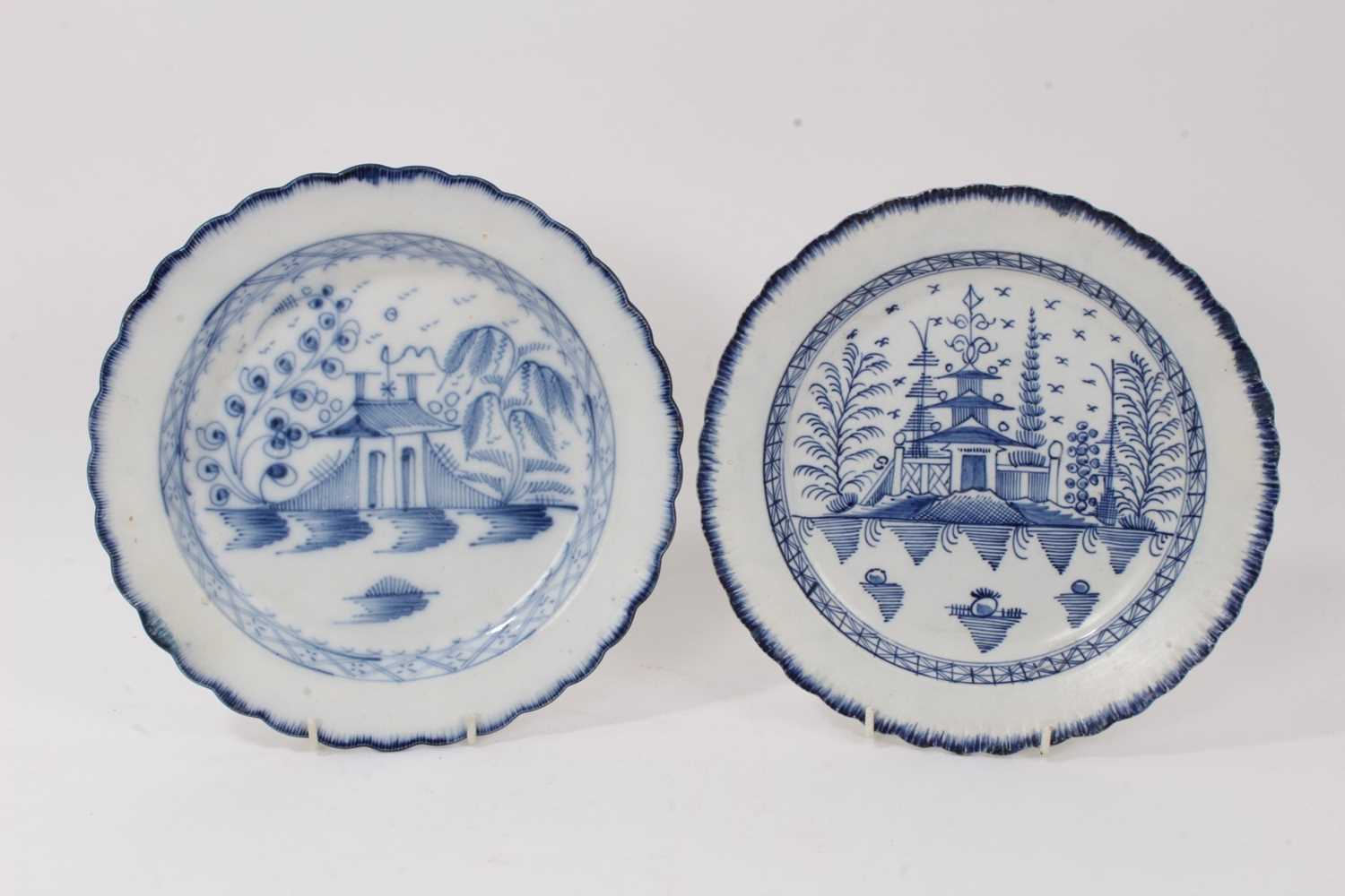Lot 321 - Pair of pearlware plates of Chinese pattern (possibly Liverpool)
