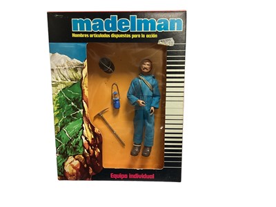 Lot 198 - Madelman Equipo Individual with action figures in window boxes (7 total)