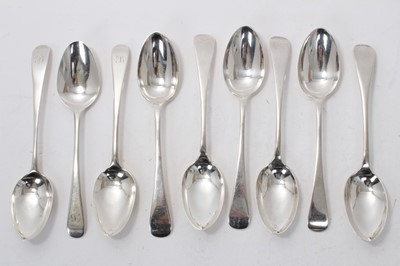 Lot 412 - Matched set of six Edwardian silver Old English pattern dessert spoons