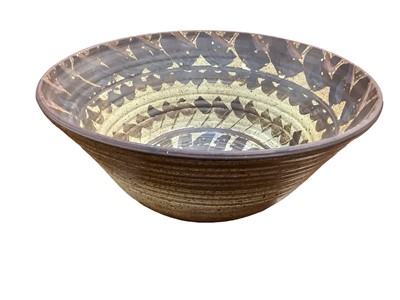 Lot 1106 - Large Studio pottery bowl by Robert Wheeler