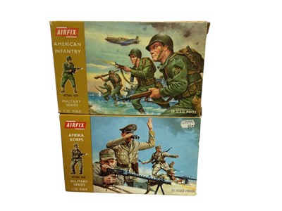 Lot 271 - Airfix 1970's 1:32 Scale Military Series WWII soldiers including Afrika Korps, American Infantry, British 8th Army & Japanese Infantry (x2), plus empty British Paratroops boxed, all boxed (5)