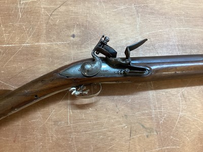 Lot 907 - Good quality Georgian 10 bore Flintlock sporting gun by Sikes (Melford?)