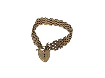 Lot 7 - 9ct gold gate bracelet with padlock clasp