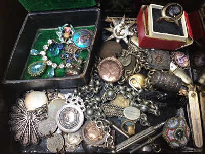 Lot 18 - Japanese lacquer box containing antique and later jewellery including three watch chains with silver fobs, paste set necklace, various brooches, silver fountain pen and other bijouterie