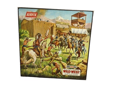 Lot 281 - Airfix HO OO Scale Snap Together Wild West Fort Playset, boxed No.1650 (1)