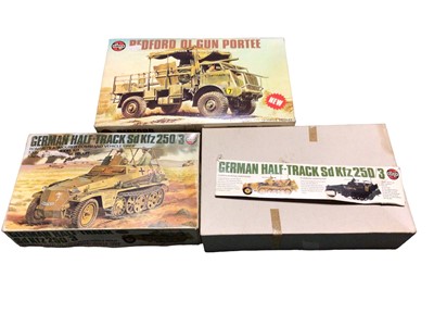 Lot 285 - Airfix 1:35 Scale British Military Vehicles model kitsch Grant Tank No.8365, 15 CWT Truck & 6 PDR Gun No.8367, CMP Field Artillery Tractor No.8368, 155mm Howitzer (x2) & Bedford QL Gun Porte No.836...