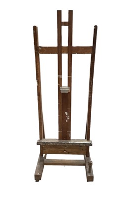 Lot 1635 - Antique oak artists easel, 171cm high