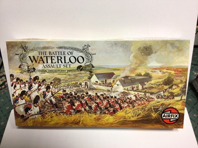 Lot 295 - HO OO Scale The Battle of Waterloo Assault Set, boxed with sealed contents No.51653-6 (1)