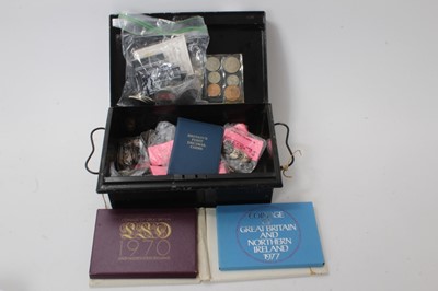 Lot 473 - World - Mixed coinage to include G.B. Royal Mint proof sets 1970