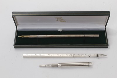 Lot 540 - Unusual George V silver extending combination rule and pencil, (Birmingham 1923), maker W. S., a silver Sampson & Mordan Propelling pencil (marks rubbed), and a contemporary silver dip pen, (Birmin...