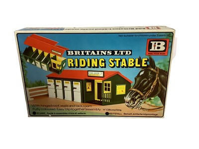 Lot 34 - Britains Ridng & Farm Accessories, boxed with sealed contents No.4730 (1)
