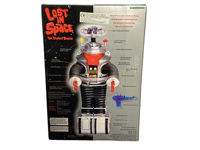 Lot 318 - Trendmasters Lost In Space c1997 Robot B9 Robbie, boxed No.08148 (1)