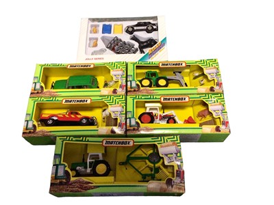 Lot 333 - Matchbox Farm diecast including Play Set FM-9 (x2), Range Rover FM-1, Muir Tractor & Back Shovel FM-2, Shovel Tractor Radlader FM-3 Toyota Hilux FM-4 & MF Tractor & Hay Rake FM-7, plus Autocraft Ro...