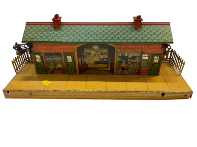 Lot 1852 - Railway Hornby O gauge selection of unboxed station platforms and accessories incl Signal box No 2.