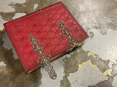 Lot 2658 - Antique brass student's microscope, stereoscopic viewer and slides, group of antique microscope slides, etc