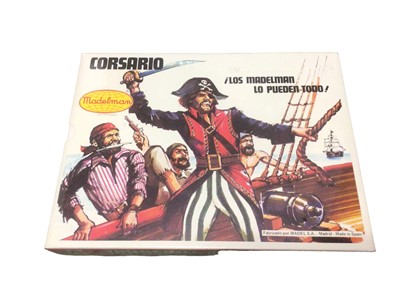 Lot 367 - Madelman Equipo Basico Corsario 3 3/4" action figure with outfit No.501 & Corsaria No.521, both in window sealed boxes (2)