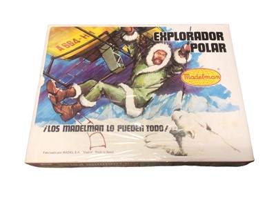 Lot 369 - Madelman Equipo Basico Expoladora Polar 3 3/4" action figure with outfit No.506 & Exploradora No.522, both window boxes sealed (2)