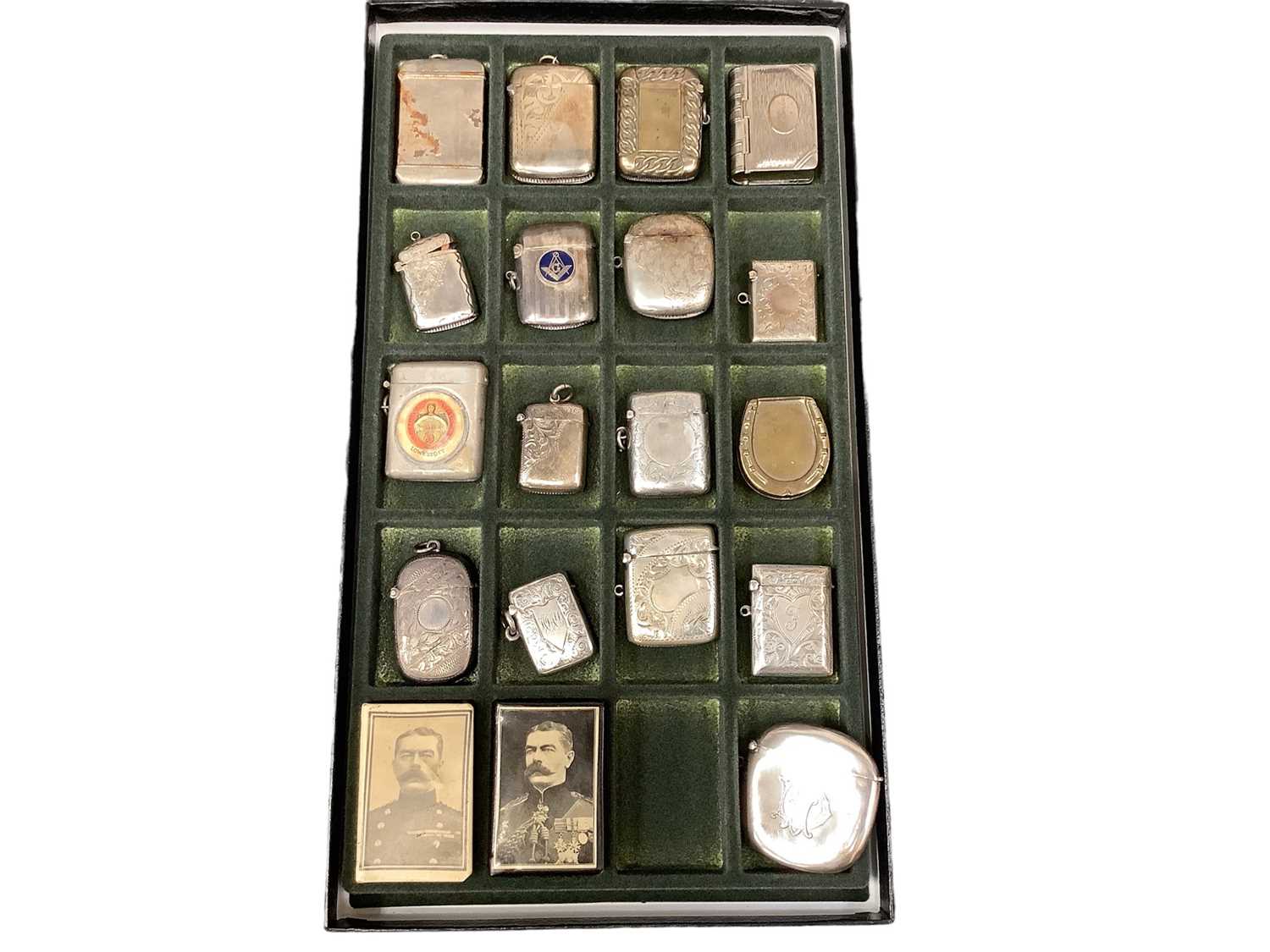 Lot 2423 - A tray of vesta cases, including 11 silver
