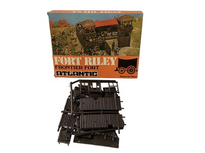 Lot 393 - Atlantic HO Scale  Fort Riley Frontier Fort No.1051 & Davy Crockett Far West Story No.1105 (x3), all boxed (4)