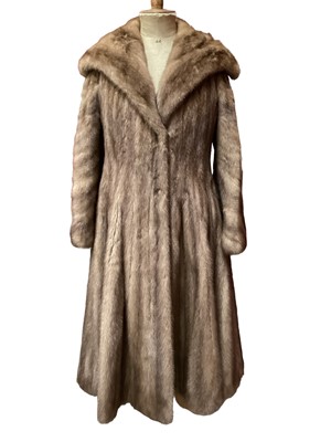 Lot 2100 - Mid 20th century fit and flare mink coat with shawl collar and widening sleeves.