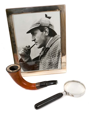 Lot 977 - Silver framed photograph of Douglas Wilmer in his role as Sherlock Holmes, together with obligatory pipe and magnifying glass