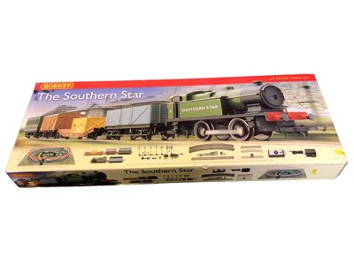 Lot 1925 - Hornby OO Gauge The Southern Star Train Set with 0-4-0 Tank Engine No.4, 12 Ton Vent Van, Plank Wagon, Lowmac & Load & Four wheel coach, plus accessories, boxed (some wear & dent) in original tissu...