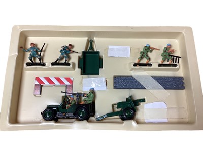 Lot 1869 - Britains Deetail WWII including Japanese, Paratroopers & Heavy Machine Gun Jeep with Howitzer, plus German Infantry, some with partial packaging (qty)