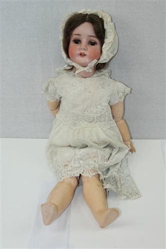 Lot 2750 - Doll - Schoenau & Hoffmeister bisque doll