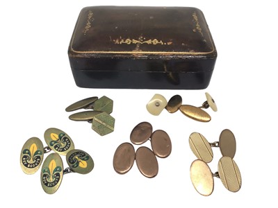 Lot 224 - Two pairs of 9ct gold cufflinks, pair of enamelled Boy Scouts cufflinks and others, within a small leather trinket box