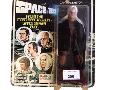 Lot 306 - Palitoy c1979 Space 1999 8" action figure Captain Zantor from the planet Kaldor, on five face punched card back (creased to top) with blister pack No.22830 (1)