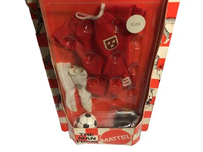 Lot 247 - Mattel 1971 Mark Strong (Big Jim) Outfits (5)