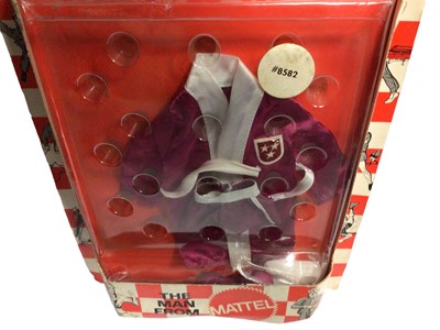 Lot 412 - Mattel 1971 Mark Strong (Big Jim) Boxer Outfit, on unpunched card panel (corners bent) with inset blister pack No.8582 (1)