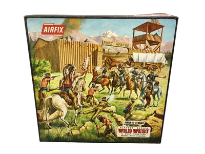 Lot 422 - Airfix HO OO Scale Snap Together Wild West Fort Playset, boxed No.1659 (1)