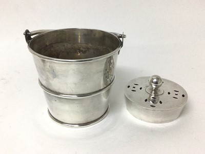 Lot 24 - Silver plated ice bucket