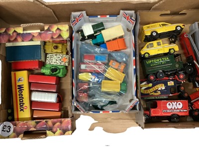 Lot 1996 - Diecast boxed & unboxed selection including Lledo, Corgi, boxed aeroplane & others (4 boxes)