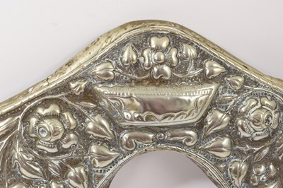 Lot 826 - 19th century South American silver saddle mount